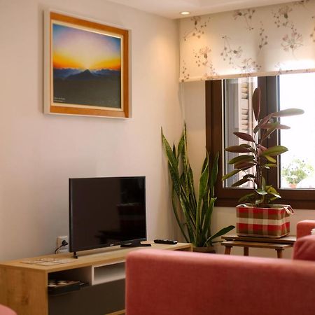 Apartament Το Σπίτι Της Ευτυχίας Σουίτα Karpenísion Zewnętrze zdjęcie