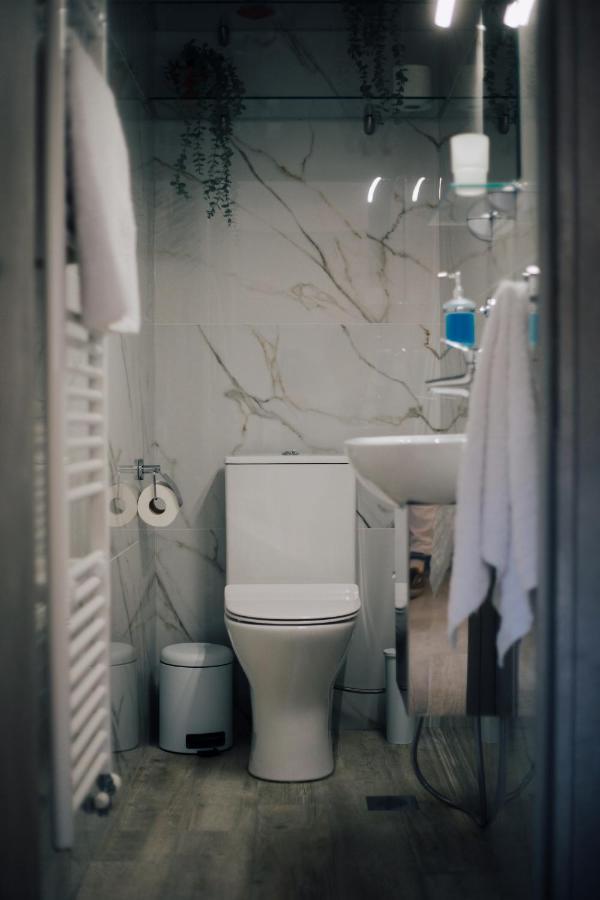 Apartament Το Σπίτι Της Ευτυχίας Σουίτα Karpenísion Zewnętrze zdjęcie